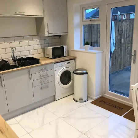 Property Hunter 25 Дарлингтон Экстерьер фото